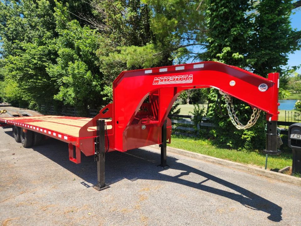 New 2026 Midsota 102x32' (22+10) Hydraulic Dovetail GN