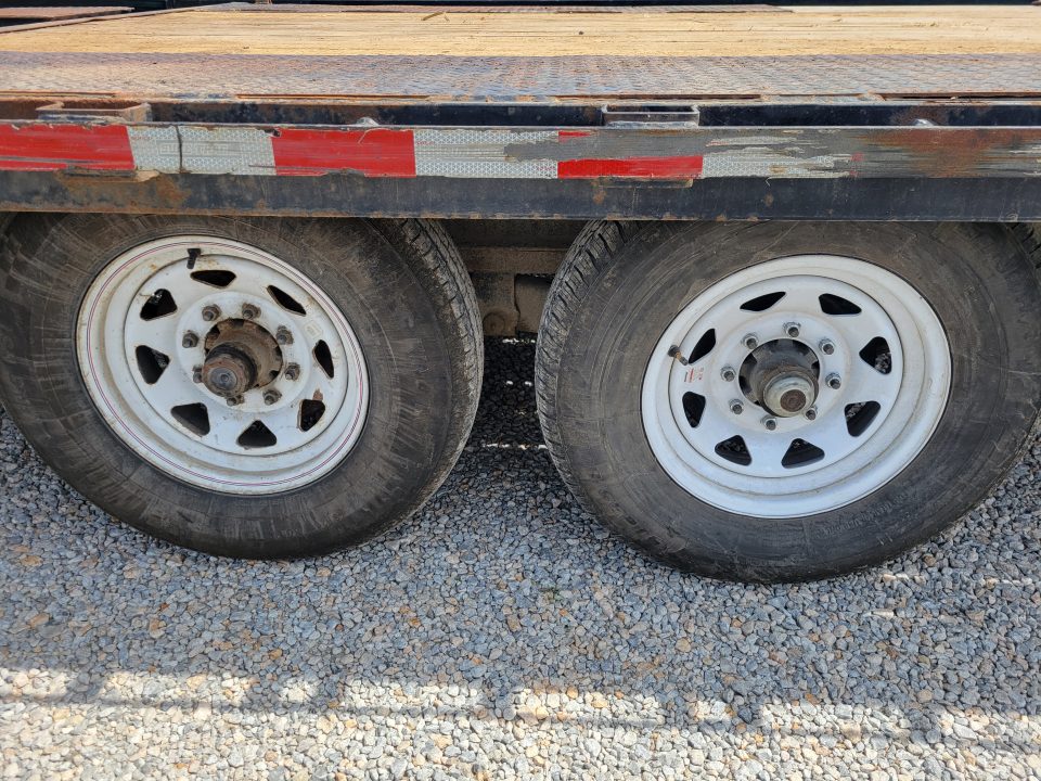 Used 2014 Sure-Trac 8.5x20+5 Gooseneck Equipment Trailer