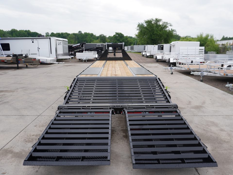 New 2027 Load Trail GP 28ft Low-Pro Gooseneck