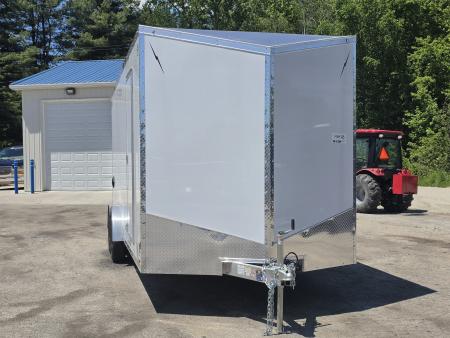 New 7.5 X 20 CARGO ENCLOSED ALL ALUMINUM REAR RAMP DOOR 2027 LIGHTNING TANDEM AXLE