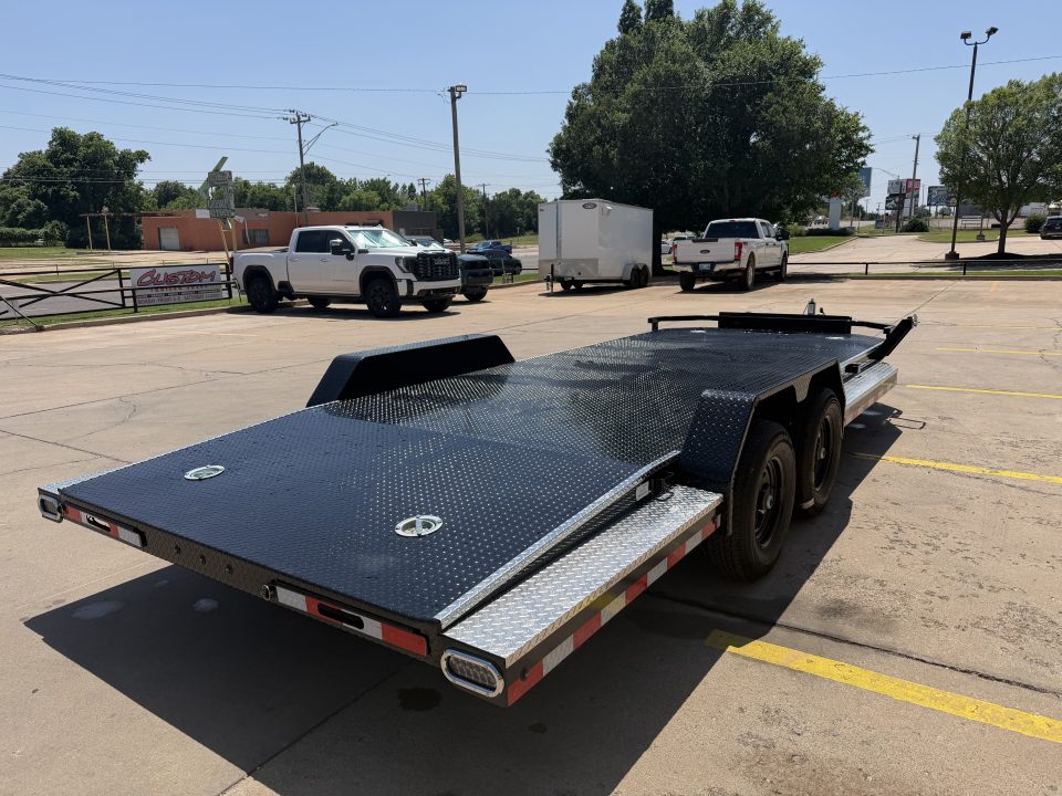 New #008362 2026 LOAD TRAIL CZ 22 X 83 TANDEM AXLE 10K STEEL FLOOR CAR HAULER W/ ALUMINUM TRIM PACKAGE