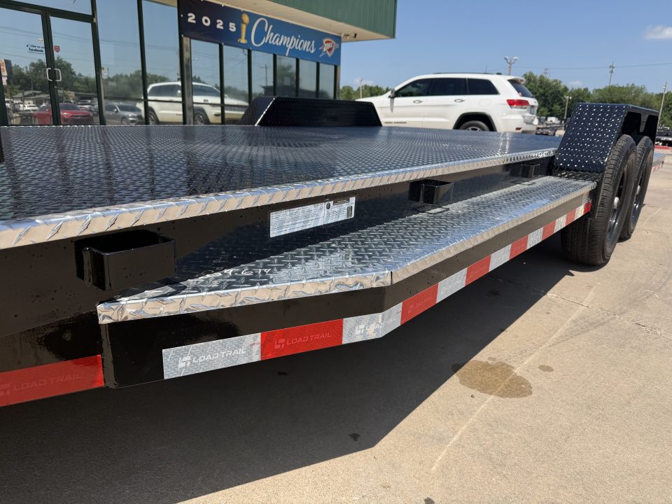 New #008362 2026 LOAD TRAIL CZ 22 X 83 TANDEM AXLE 10K STEEL FLOOR CAR HAULER W/ ALUMINUM TRIM PACKAGE
