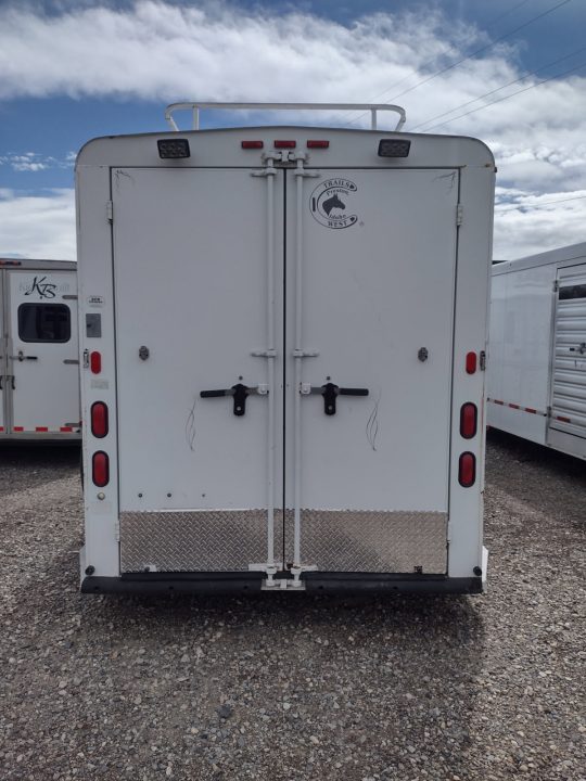 Used 2001 Trails West Classic 4 Horse w/10' Living Quarters