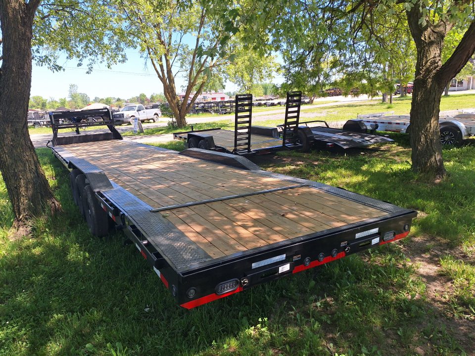 New 2026 Load Trail 102x40 Triple Axle Gooseneck Car Trailer