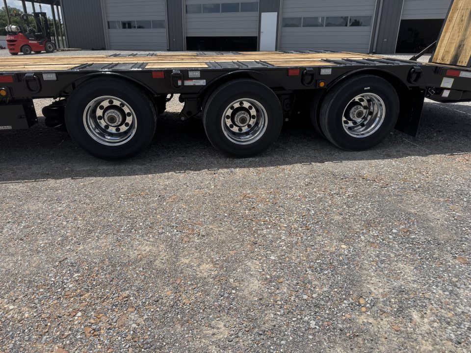 New 2026 Behnke 40 Ton Step Deck Trailer | 102" x 48'