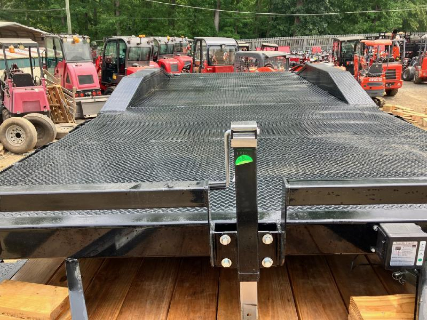 New 2023-Iron-Bull-Trailers-8.5×20-10K-Buggy-Hauler-Drive-Over-Fender-C10K820SI