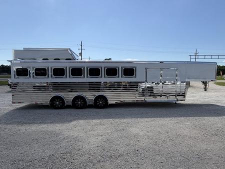New 2027 Sundowner 7 Horse Gooseneck Horse Trailer