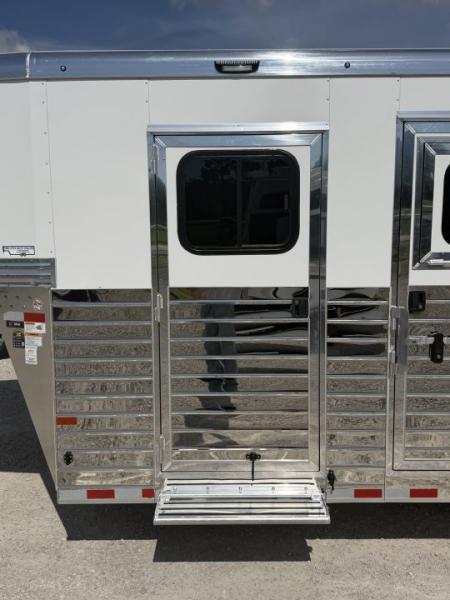 New 2027 Sundowner 7 Horse Gooseneck Horse Trailer