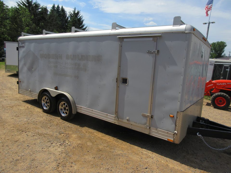 Used 2000 Wells Cargo 820 Cargo / Enclosed Trailer