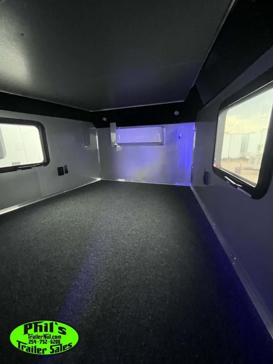 New Continental Cargo NEW 85X44 ENCLOSED CAR RACE TRAILER BATHROOM CAR HAULER CARGO Car / Racing Trailer