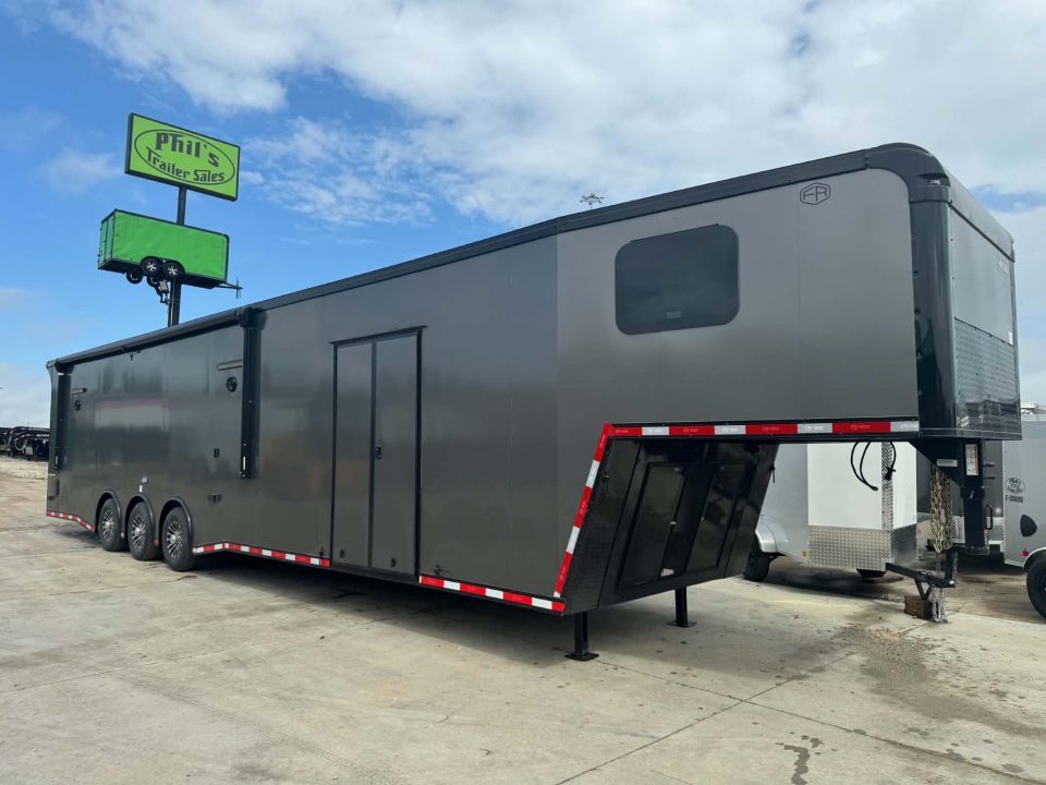 New Continental Cargo NEW 85X44 ENCLOSED CAR RACE TRAILER BATHROOM CAR HAULER CARGO Car / Racing Trailer