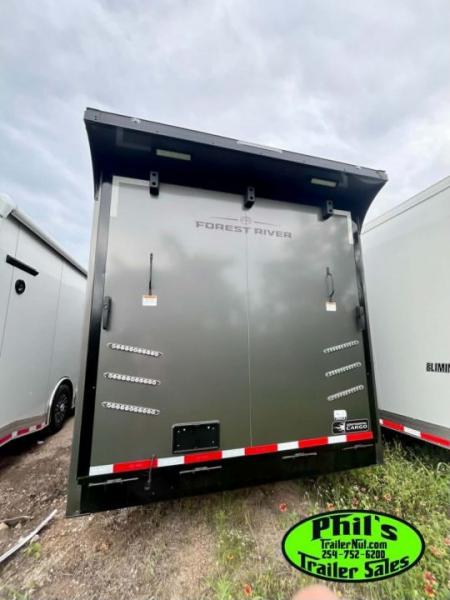 New Continental Cargo NEW 85X44 ENCLOSED CAR RACE TRAILER BATHROOM CAR HAULER CARGO Car / Racing Trailer