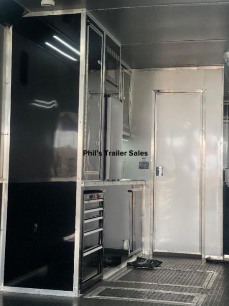 New Continental Cargo NEW 85X44 ENCLOSED CAR RACE TRAILER BATHROOM CAR HAULER CARGO Car / Racing Trailer