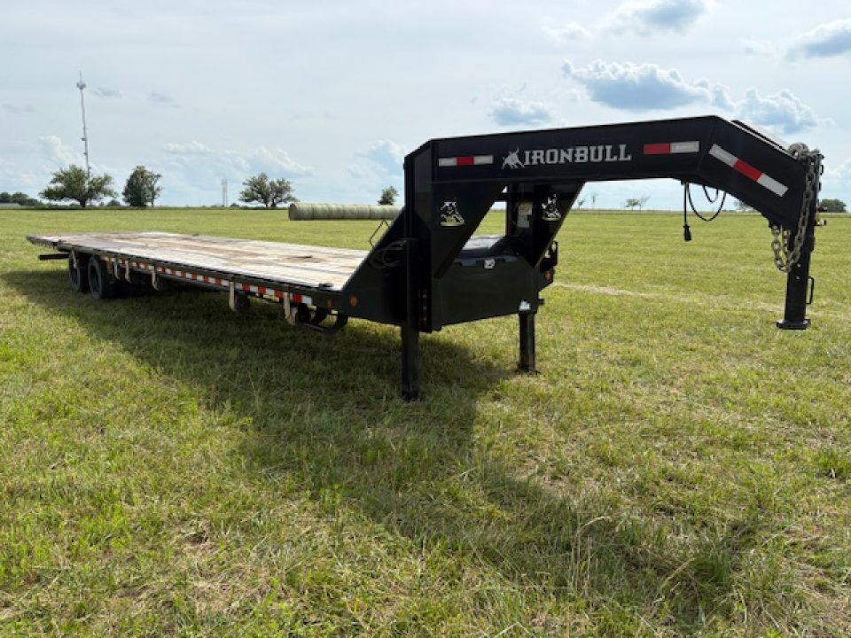 Used 2024 Iron Bull 102x38 Tandem 30K Hydrotail W/15K Axles, Air Ride, Hydro Jacks, & Disc Brakes