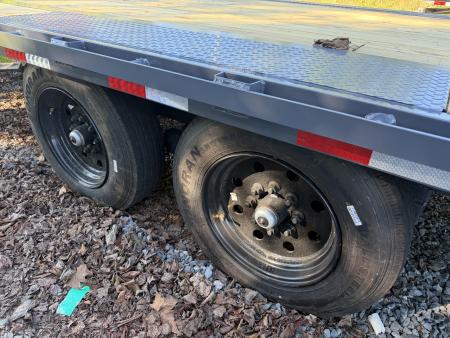 New 2026 Down 2 Earth GOOSENECK 8.5x40 (40 FLAT DECK ) 8K Axles , SLIDE OUT RAMPS