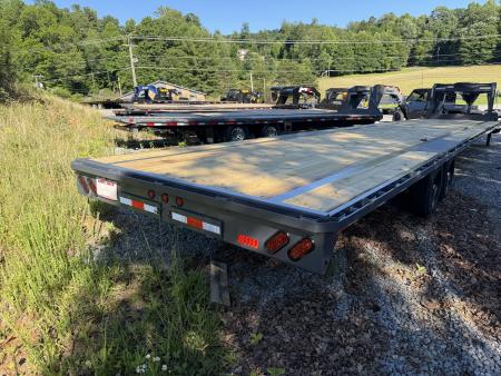 New 2026 Down 2 Earth GOOSENECK 8.5x40 (40 FLAT DECK ) 8K Axles , SLIDE OUT RAMPS