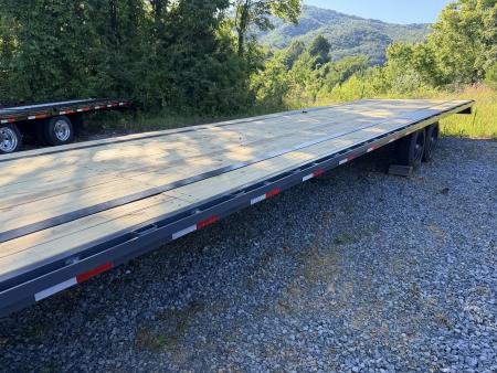 New 2026 Down 2 Earth GOOSENECK 8.5x40 (40 FLAT DECK ) 8K Axles , SLIDE OUT RAMPS