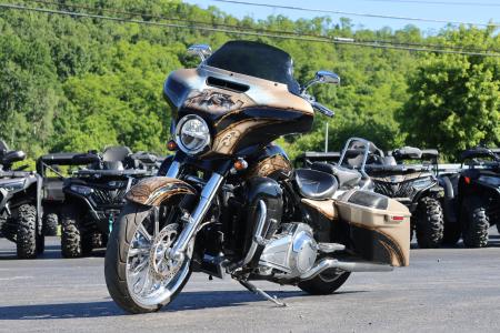 Used 2014 Harley-Davidson FLHXS STREET GLIDE Motorcycle