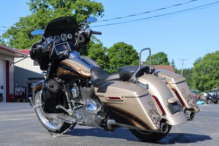 Used 2014 Harley-Davidson FLHXS STREET GLIDE Motorcycle