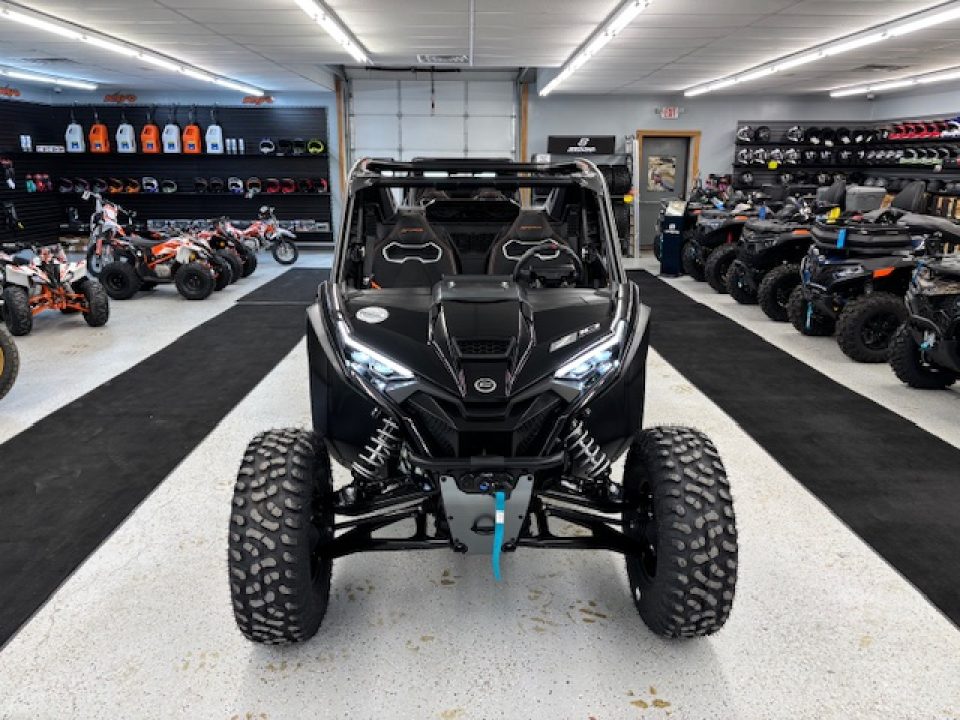 New 2026 CFMOTO Z10 Side by Side (Sport)