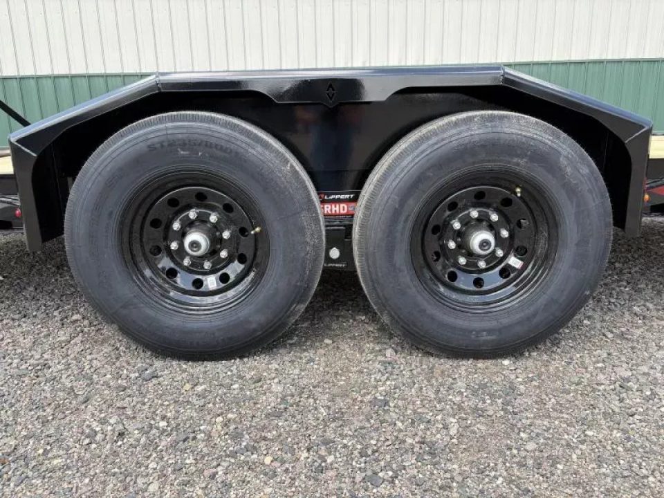 New 2026 20' Diamond C LPX207 Equipment Trailer
