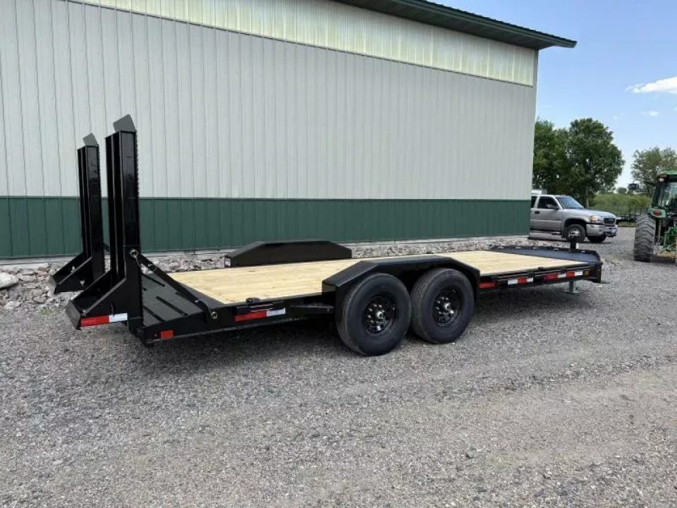 New 2026 20' Diamond C LPX207 Equipment Trailer