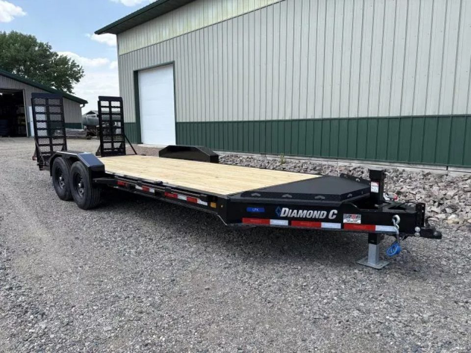 New 2026 20' Diamond C LPX207 Equipment Trailer