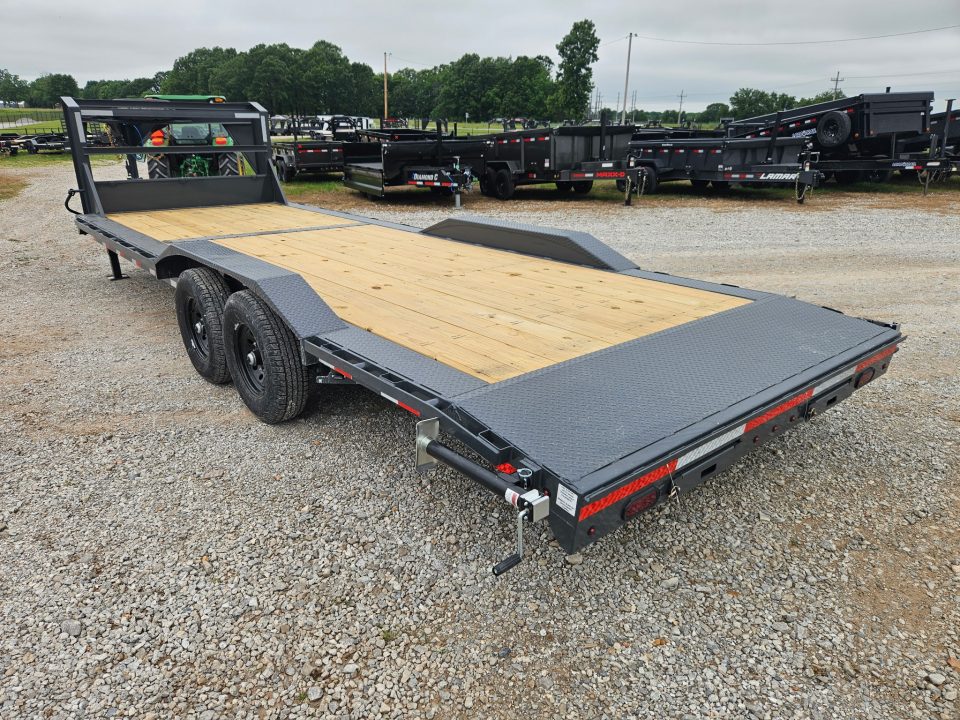 New 2026 Lamar 102X24 TANDEM 14K GOOSENECK EQUIPMENT HAULER W/DRIVEOVER FENDERS & SLIDE OUT RAMPS