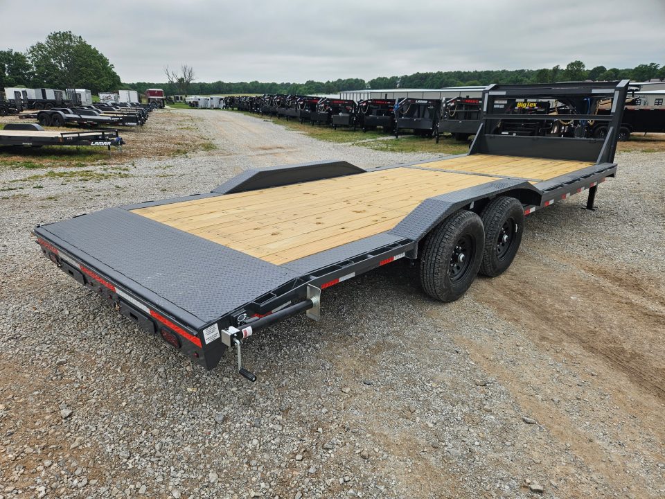 New 2026 Lamar 102X24 TANDEM 14K GOOSENECK EQUIPMENT HAULER W/DRIVEOVER FENDERS & SLIDE OUT RAMPS