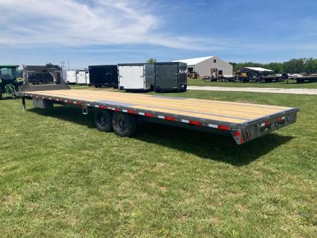 New 2026 Diamond C Trailers 102x35 TANDEM 15.5K GN STRAIGHT DECK W/ SLIDE IN RAMPS, RATCHET RAIL & 2-SPEED JACKS Deckover Trailer