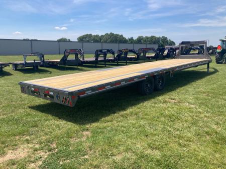 New 2026 Diamond C Trailers 102x35 TANDEM 15.5K GN STRAIGHT DECK W/ SLIDE IN RAMPS, RATCHET RAIL & 2-SPEED JACKS Deckover Trailer