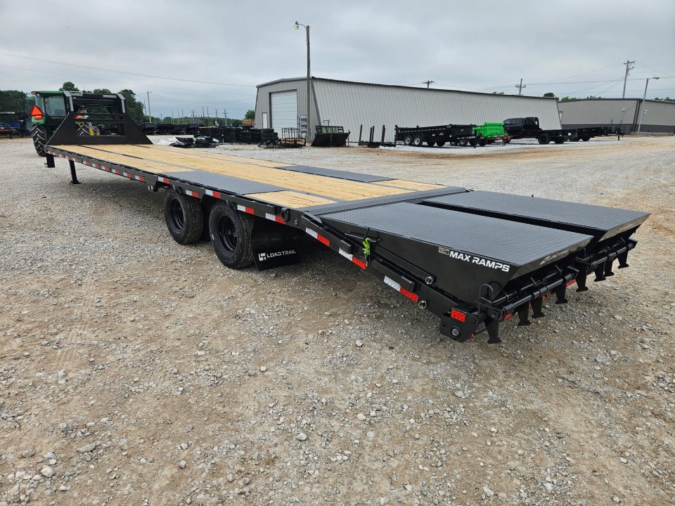 New 2026 Load Trail 102X36 TANDEM LO-PRO GOOSENECK W/10K AXLES 14PLY & HYDROJACKS