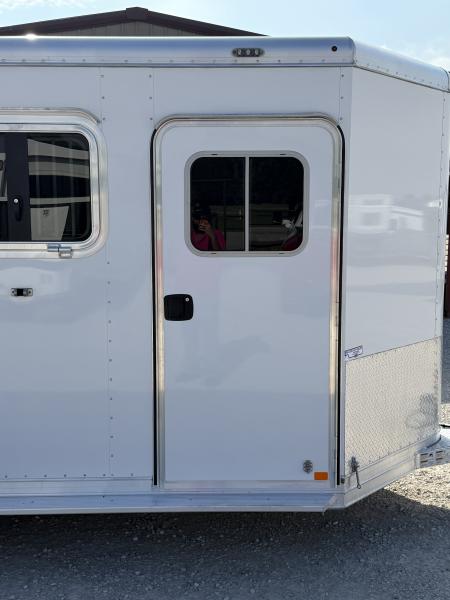 Used 2018 Featherlite 2 Horse Bumper Pull Horse Trailer
