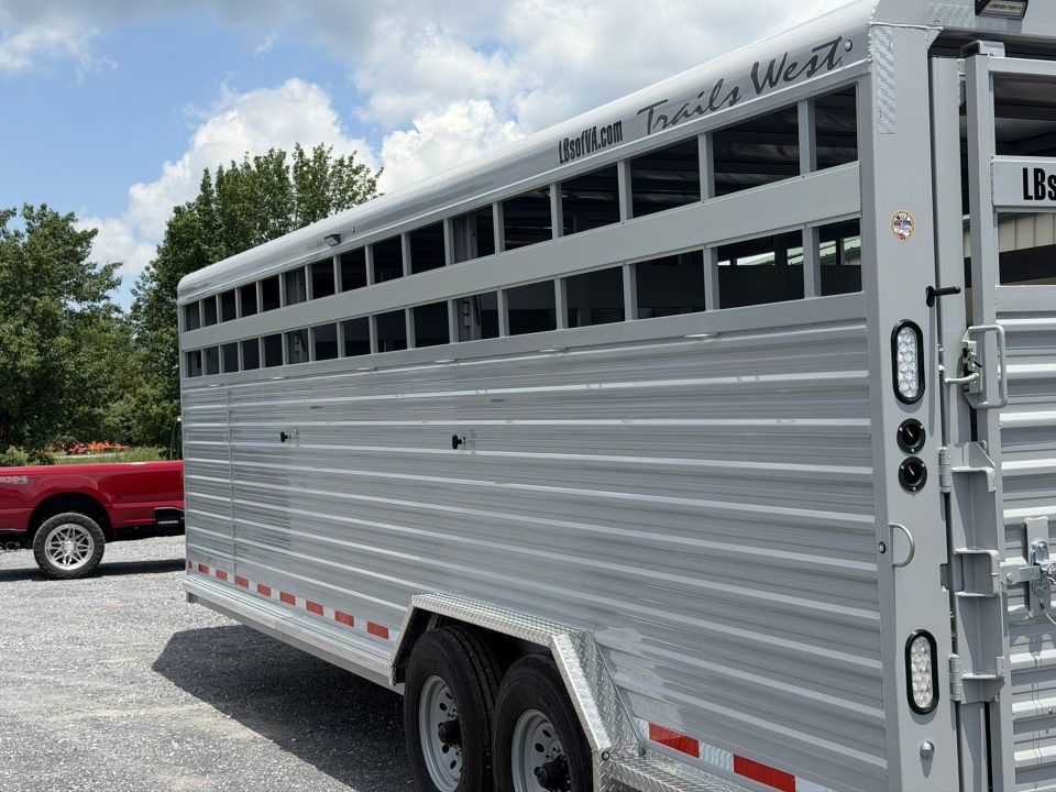 New 2027 Trails West Hotshot GN 7 6 x 24 ft. Horse Trailer Stock / Combo