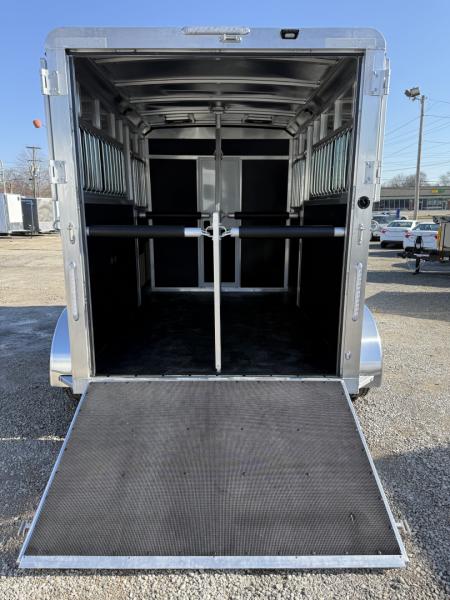 New 2027 Shadow 2 HORSE STRAIGHT LOAD w/ RAMP