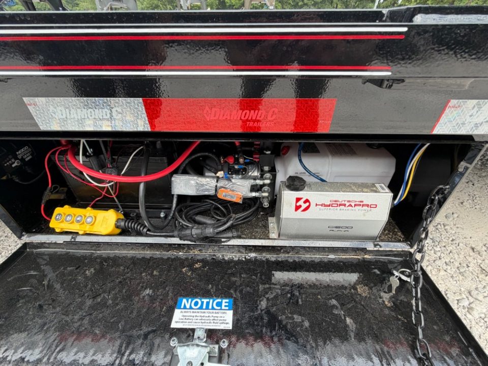 New 2026 Diamond C Trailers 40K FMAX216 12' Hydraulic Dovetail 32'X102" Pacesetter Edition Flatbed Trailer