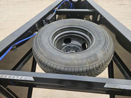 New 2026 Load Trail 25,900 Gvw 40' Gooseneck w/ EOH Brakes and Max Ramps