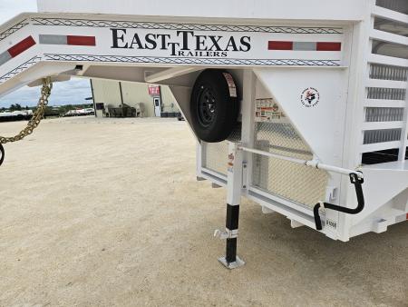 New 2027 East Texas Trailers 20' Gooseneck Stock Trailer w/ Rubber Cleated Floors