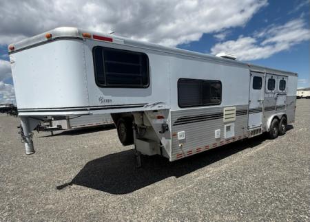 Consignment 2000 Sundowner Sunlite - 3 Horse Trailer w/ Living Quarters
