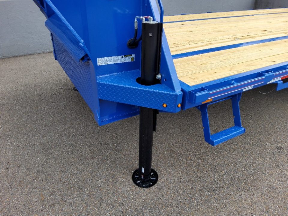 New 2026 Diamond C Trailers DET210-GN Tilt Trailer