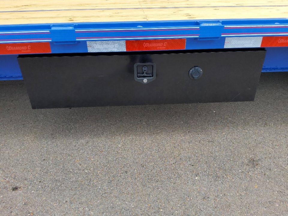 New 2026 Diamond C Trailers DET210-GN Tilt Trailer