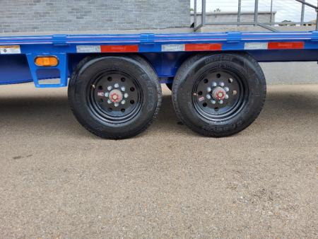 New 2026 Diamond C Trailers DET210-GN Tilt Trailer