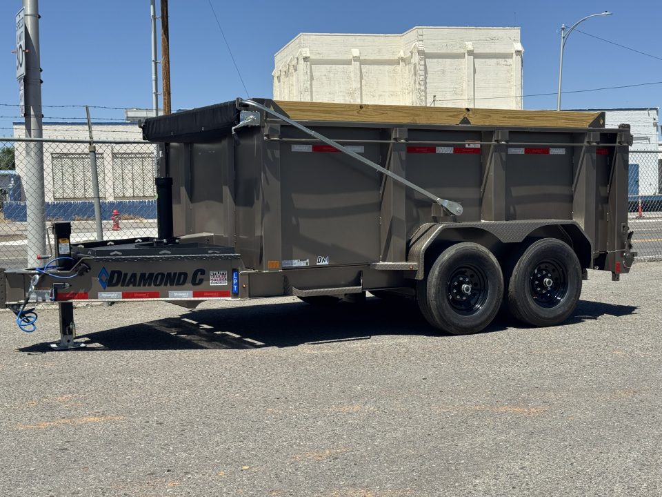 New 2026 Diamond C LPT 12' - 15.5K Telescopic Dump Trailer