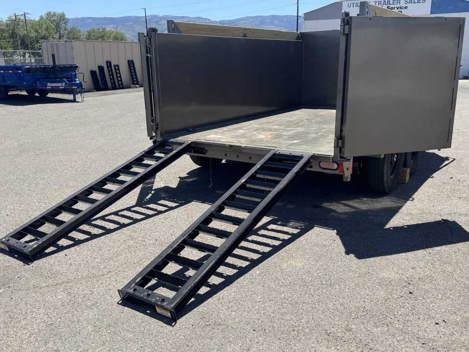 New 2026 Diamond C LPT 12' - 15.5K Telescopic Dump Trailer