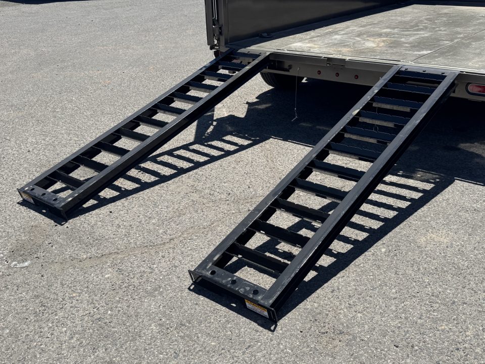 New 2026 Diamond C LPT 12' - 15.5K Telescopic Dump Trailer