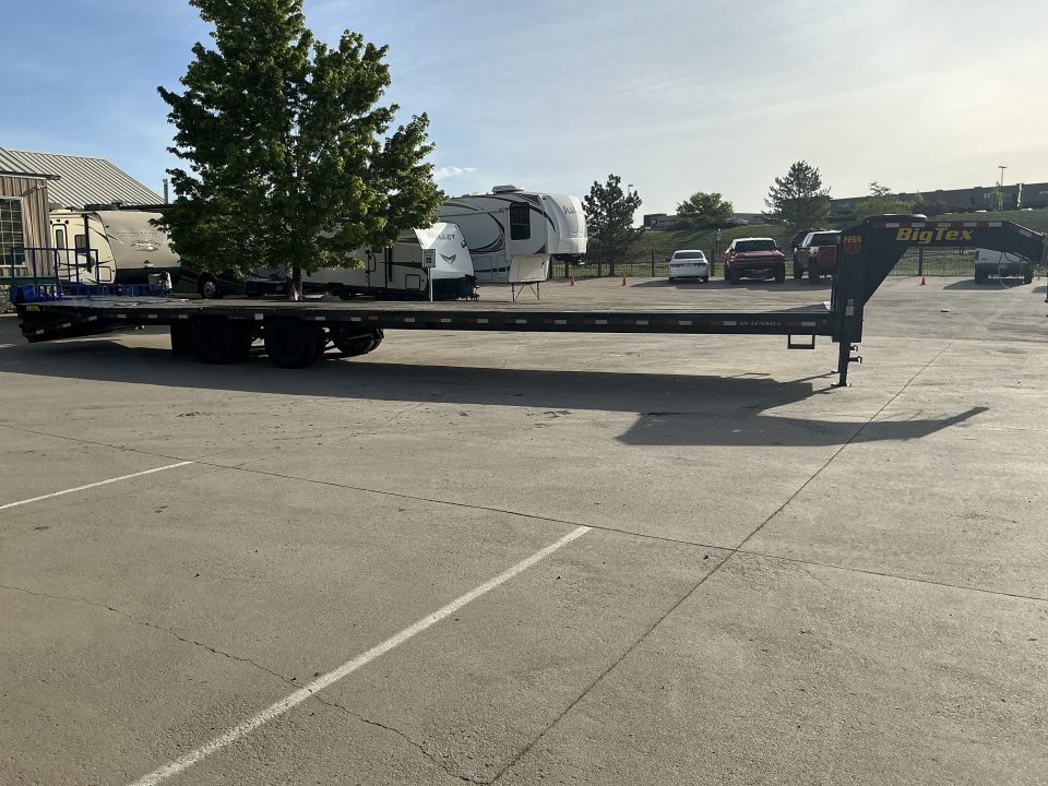 Used 2023 Big Tex 22GN-35BK+5MR Flatbed Trailer