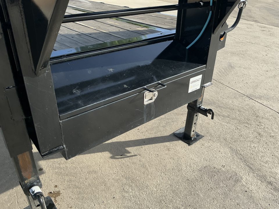 Used 2023 Big Tex 22GN-35BK+5MR Flatbed Trailer