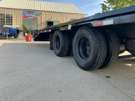 Used 2023 Big Tex 22GN-35BK+5MR Flatbed Trailer