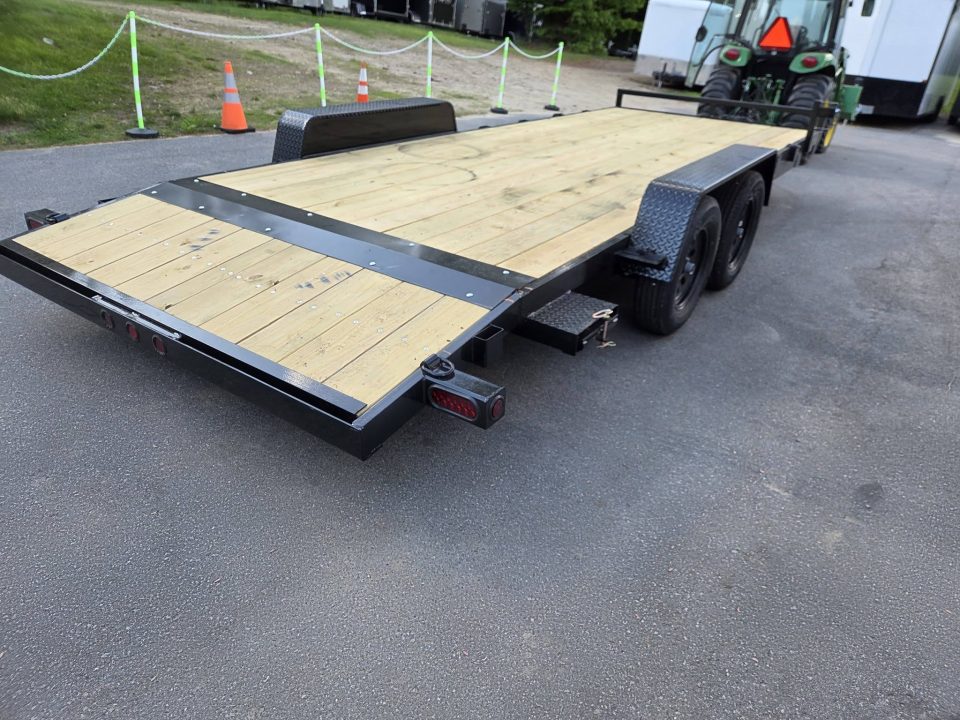 New 2027 Quality Steel and Aluminum 7x20 7000lb gvwr car hauler with removable fenders Utility Trailer