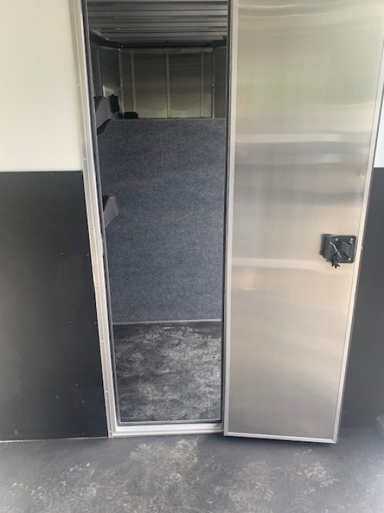 New 2026 Frontier Trailers 2+1 Horse Trailer